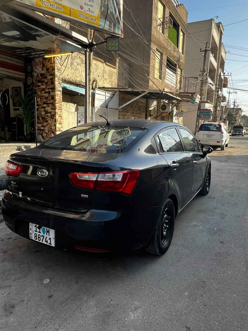 سلام عليكم كيا ريو مديل13
حادث السياره _جاملغ وشبر من البنيد بدون ايرباك 
السياره حلوه مال جني كفاله تخم تاير جديد 
صدر امامي خلفي جديد محرك GDi مكفول كير ومكينه 
السياره باسمي تحويل ثاني يوم 
السعر 77وبيها مجال 
عنوان بغداد /المشتل شارع المطبك 
للاستفسار ***********

نص مكتوب في الصور:
- *********** _1ius ***********