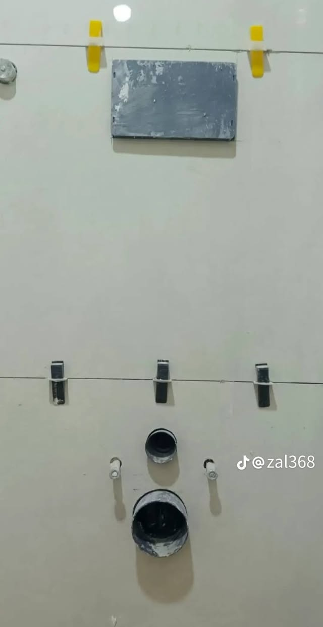 سيراميك بورسلين • شغل مضبوط • داخل الكوت