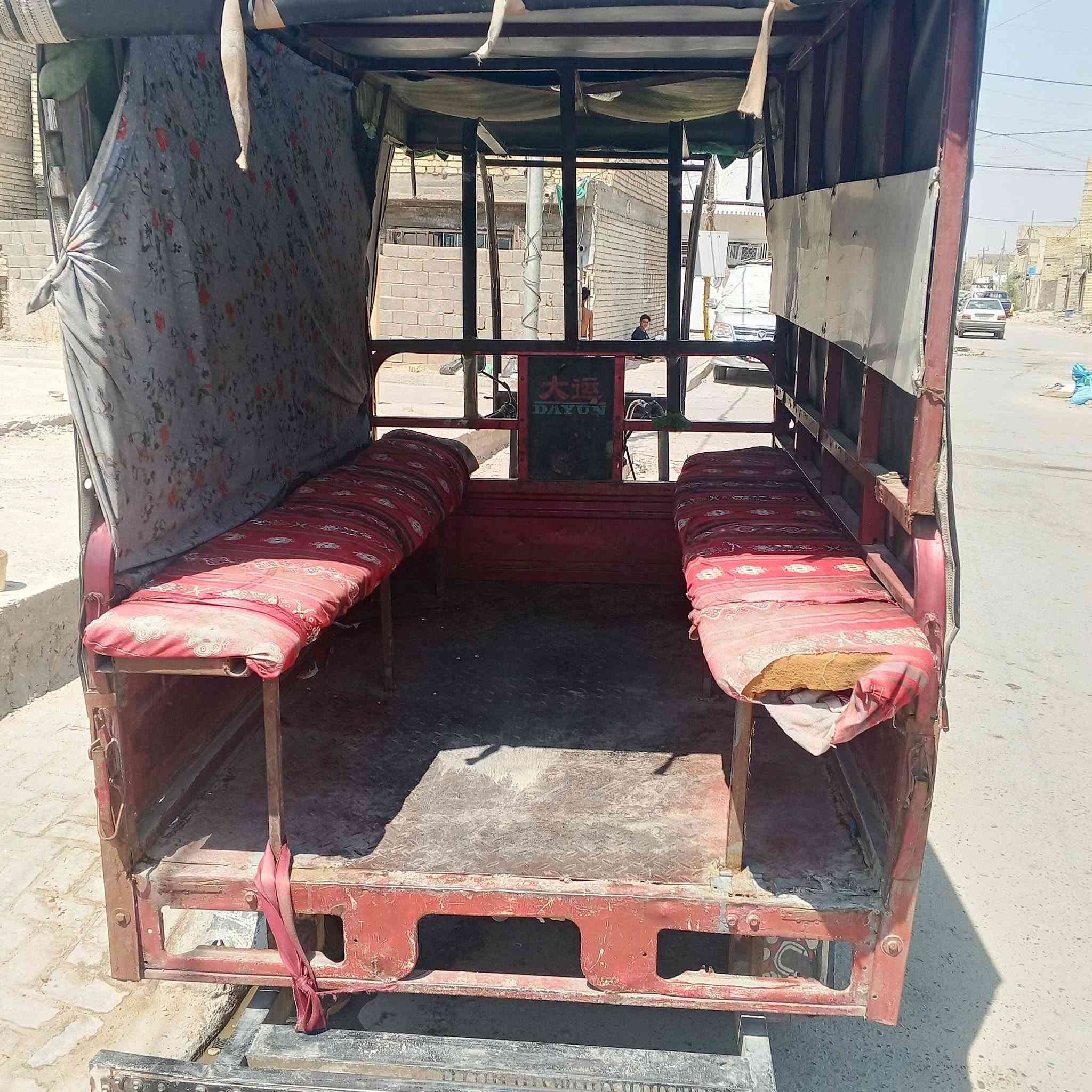 السلام عليكم ستوته للبيع السعر 900 الف اوارق كامله بغداد حي الكوفه رقم ***********
