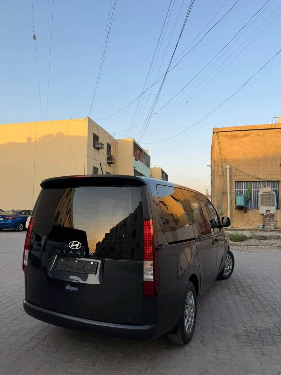 ستاريا 2023 ماشيه 7 الاف رقم ابيض جانت فان حولتها سياحي بيها فقط دعامية خلفية بدون صبغ للاستفسار *********** مكاني بغداد سعرها 320
