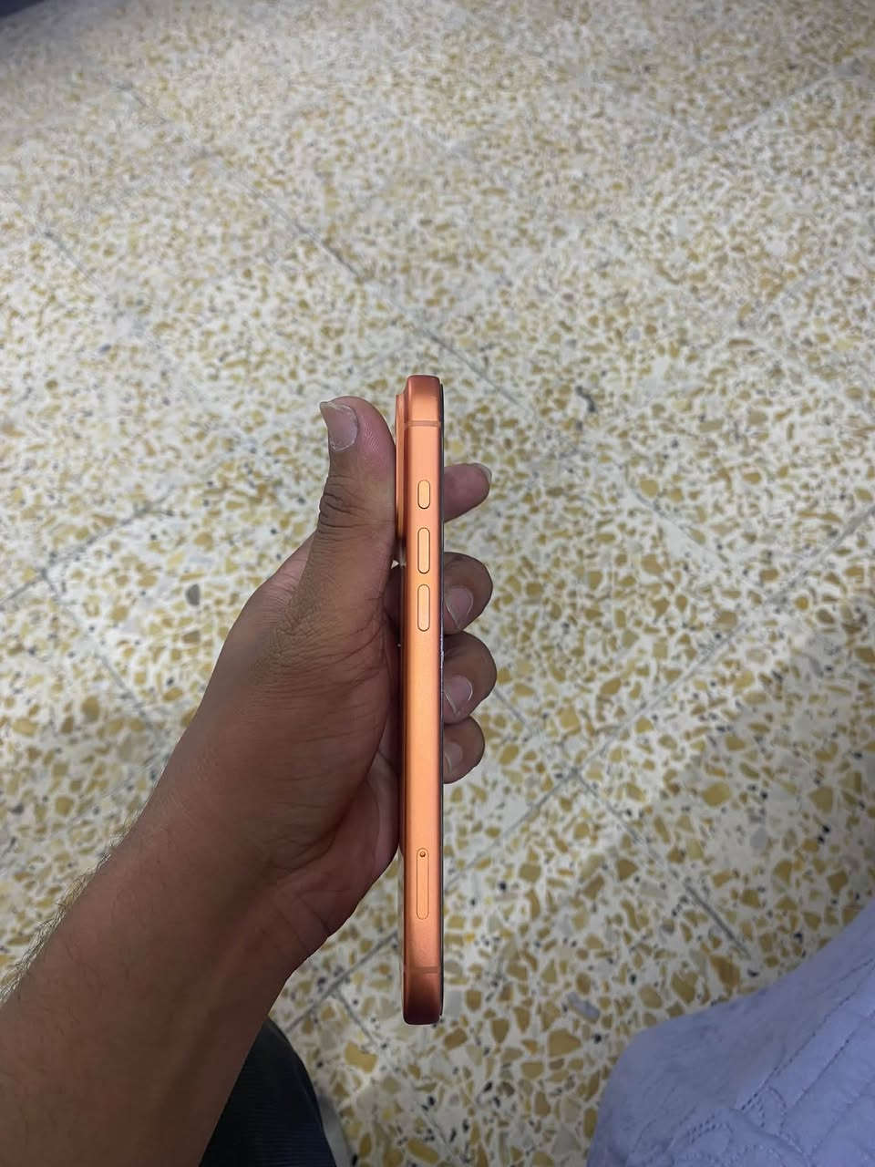 آيفون ١٧ برو ماكس • ٢٥٦ • بطارية ٩٣٪