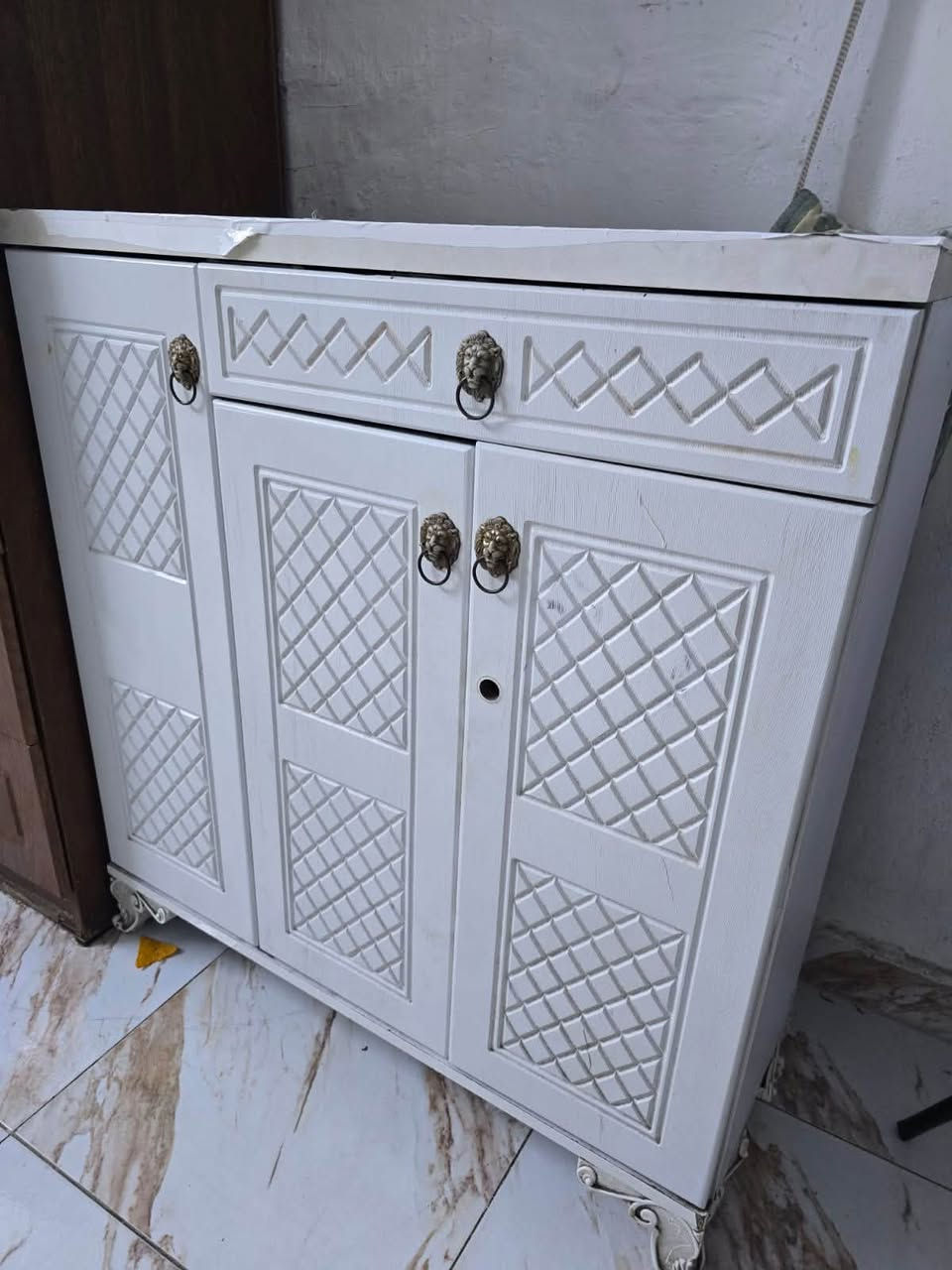 مجموعة غراض بيت تصفية بسعر مناسب
العنوان بغداد البلديات 
*********** متواجد واتساب
