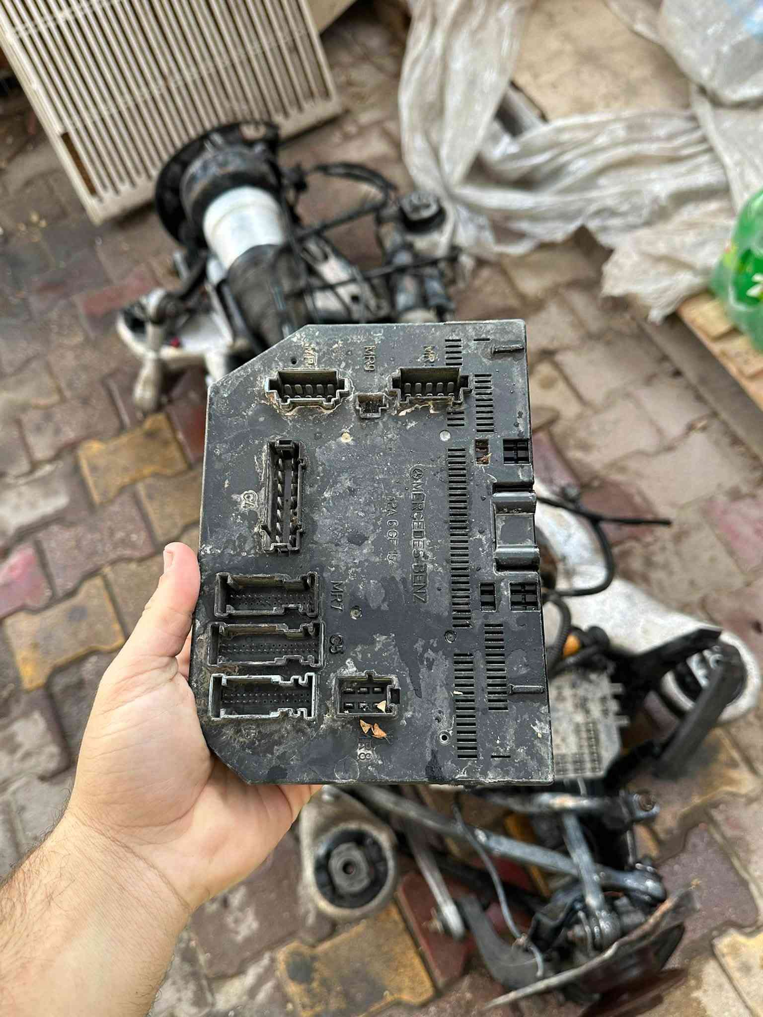 مرسيدس S550 • W221 • عربانه خلفيه