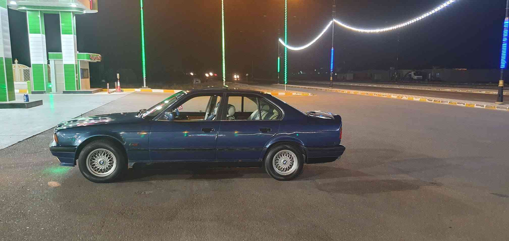 سلام عليكم 
بيئم موديل 92 اصل
 525مسكر رقم انبار نكليزي سنويه ل29
كير اتو كير محرك خير من الله
تبريد شغال صدر جديد 
سياره حلوه 
السعر 55
 العنوان فلوجه
***********
