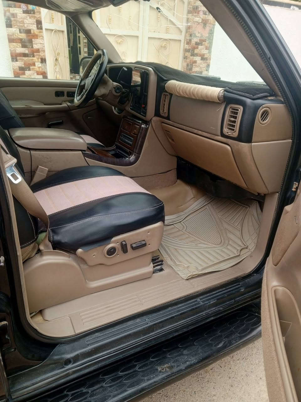 سلام عليكم يوكن دينالي 2005 كير محرك حجم 6100 تخم تاير تبريد صدر خلفي امامي كله جديد قرار 102مفحوصه كامله مكمله رقم وسنويه الماني رقم كركوك هزه ولزكه بلجامه باقي بس دفع لكمرك السعر 100وبي مجال العنوان صلاح الدين قضاء بلد الاستفسار ***********
