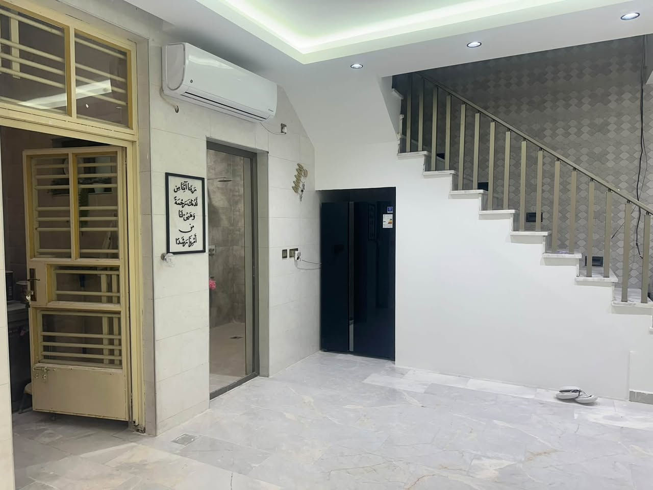 🏠 تريد تبني بيتك بميسان؟ لا تخلي التنفيذ يصير تجربة!
هسه صرنا متواجدين في ميسان ونقدملكم أعمال البناء والمقاولات من التصميم إلى التنفيذ والتشطيب 👷‍♂️🏗️

🔸 بناء وترميم
🔸 واجهات وديكورات
🔸 جبس بورد وتشطيبات
🔸 مخططات معمارية
🔸 تنفيذ وإشراف هندسي
🔸 شغل مرتب واتفاق واضح من البداية

📞 للاستفسار والحجز:
***********

📍 ميسان — وخدمتنا تشمل المناطق القريبة

شركة بوابة العراق المتحدة للمقاولات
بناء • ترميم • تصميم • تنفيذ • إشراف

نص مكتوب في الصور:
- IRAQ GATE COMPANY & C ... شركة بوابة العراق المتحدة للمقاولات من نحن نحن شركة متخصصة في أعمال البناء والتصميم والتنفيذ والإشراف الهندسي نقدم حلول متكاملة بجودة عالية ووفق أحدث التصاميم الحديثة والكلاسيكية نحرص على تنفيذ المشاريع بدقة وضمن الوقت المحدد وبأسعار مناسبة خدماتنا تصميم تنفيذ اشراف استشارات هندسية اتصل بنا : *********** iraq_gate1 شركة بوابة العراق المتحدة