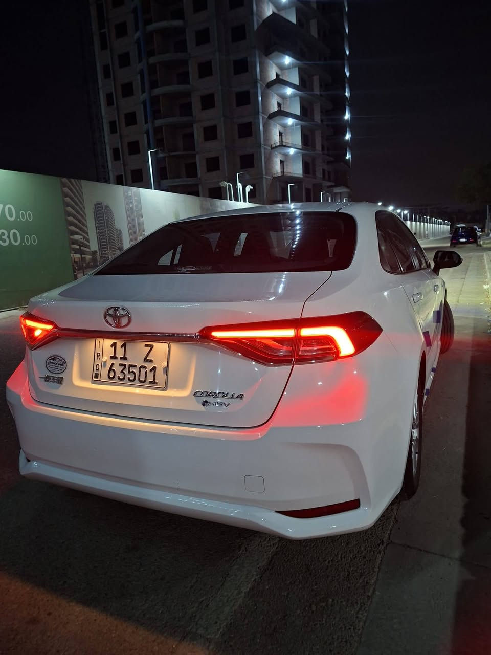 كورلا هايبرد • ٢٠٢٥ • رقم انكليزي