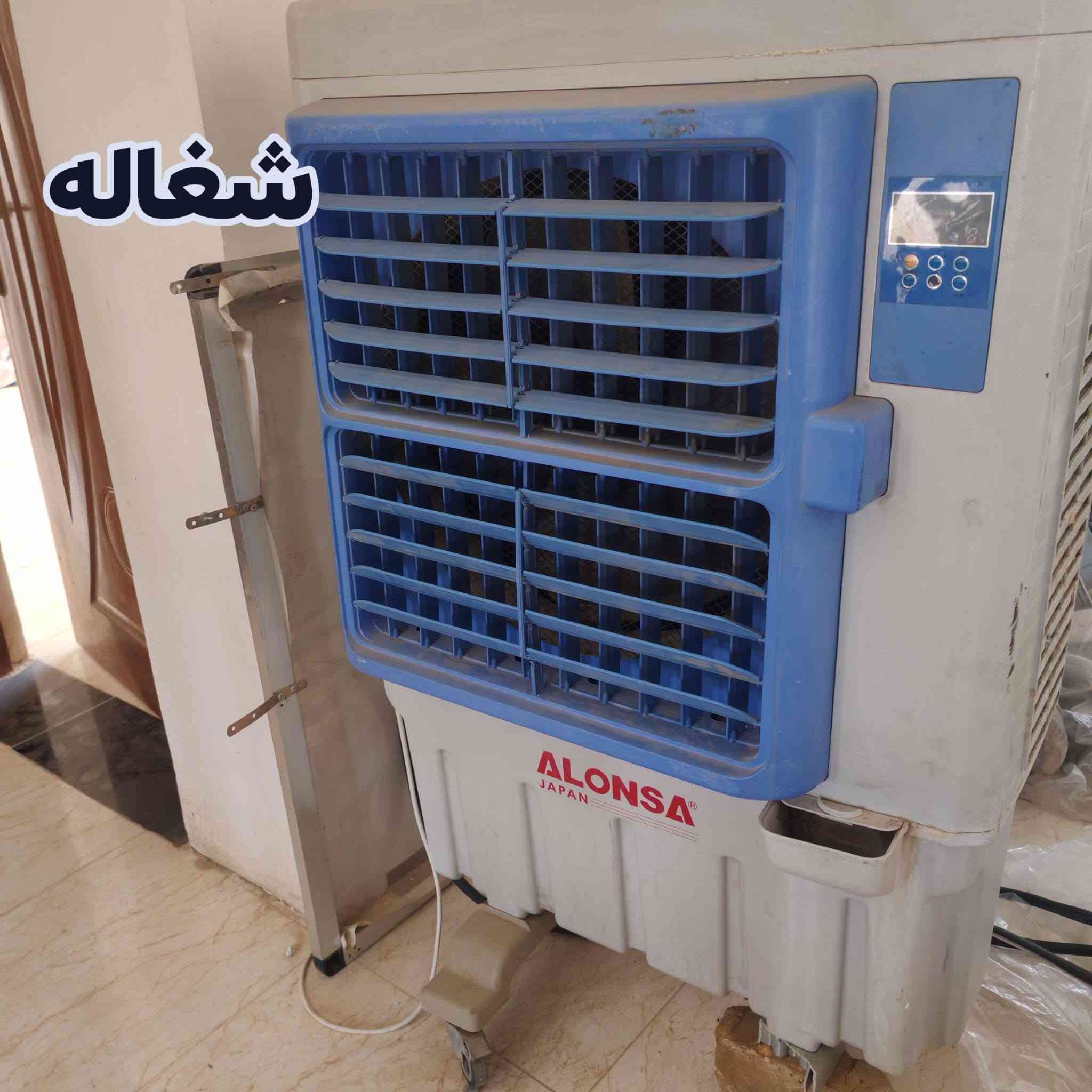 للبيع التواصل عبر الرقم فقط
***********

نص مكتوب في الصور:
- شغاله
- ماطور كونفيرة اصلي شغال
- شاططة دهون