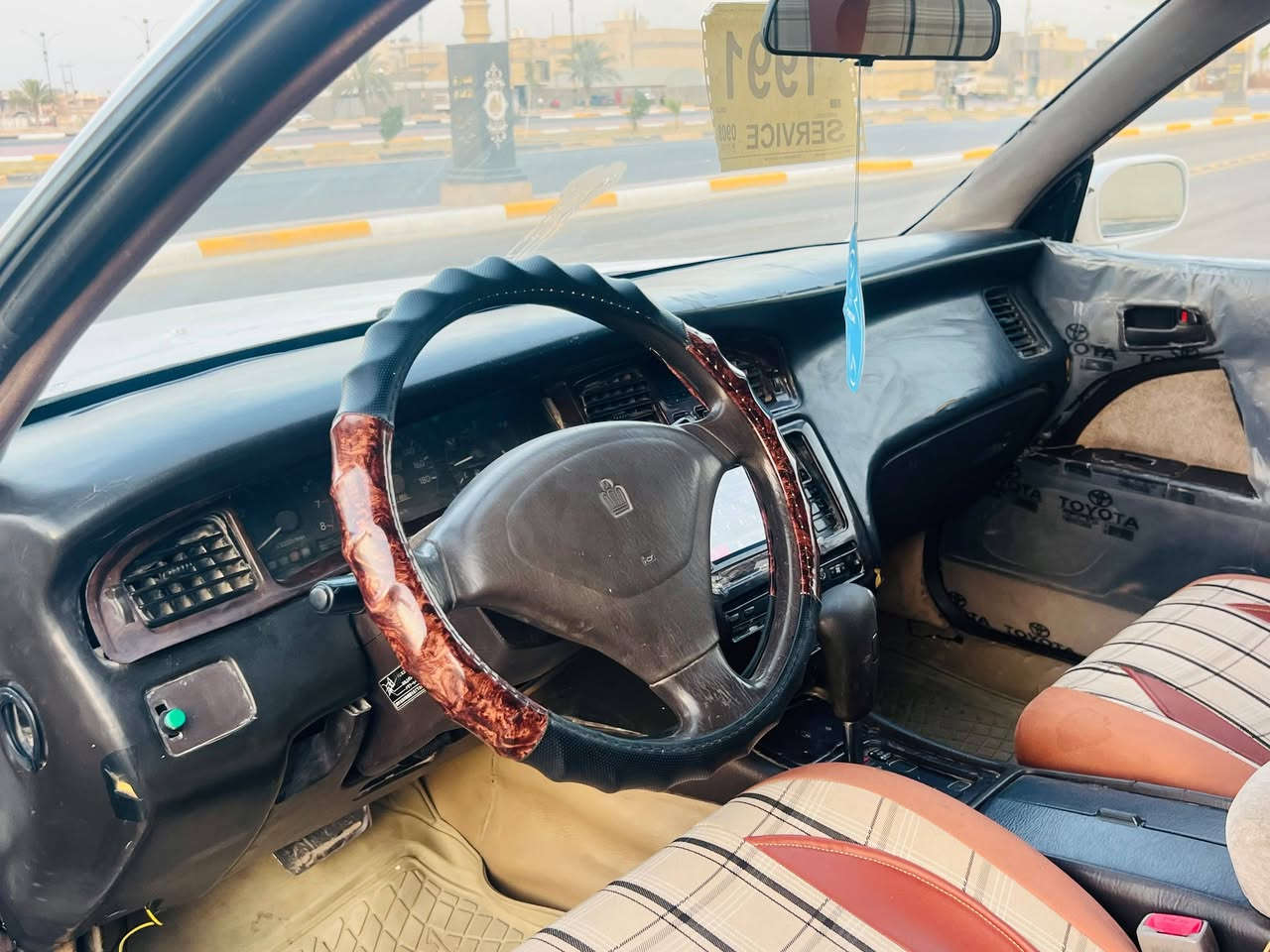 السلام عليكم بطه كفاله عامه من كلشي تبريد حداديه سنويه جديد مشروع وطني مكينه كير السياره  العنوان كربلاء السعر ٤٥ وبيه مجال موبايل ***********
