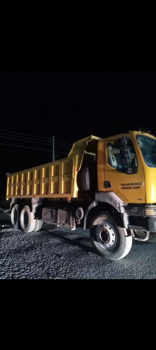 للبیع بۆفرۆشرن
گەڵابە بیلاد علوجەکانە
مودێل٢٠٠٢

مەکینە ٤٠٠ بیلاد 
گێرو ئەسکل شانصی بەشەرت 
تاقم تایەی باشە 
بۆدی پاکە 
شانصی پاکە 
مەمجوعەی بیلادە 
ئاڕم پلاسیکە سلێمانیە
***********
***********
کۆڕەکە وەسپەپ ڤایبەر لەسەرە
