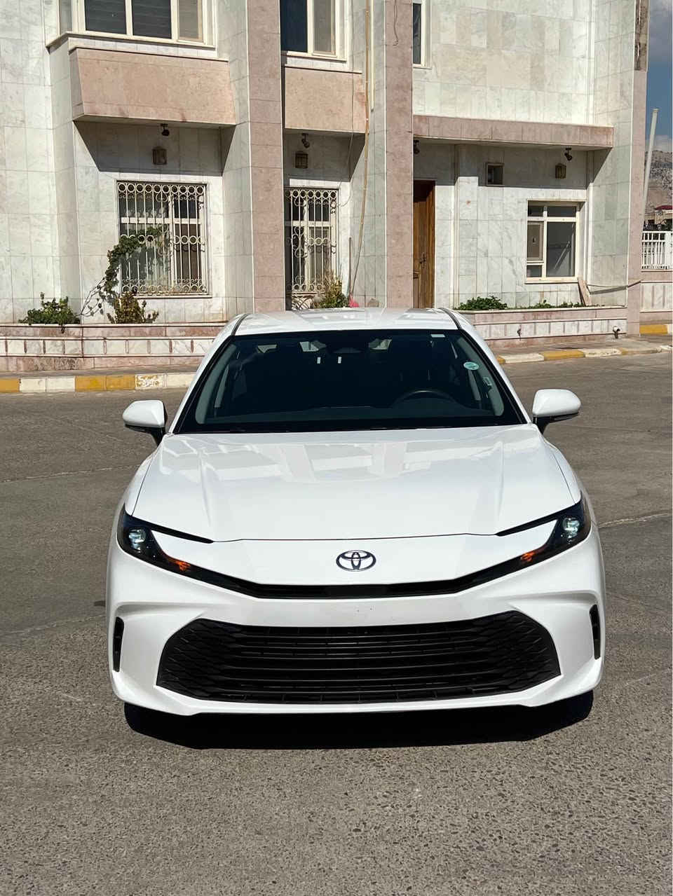 كامري ٢٠٢٥ • وارد أمريكي • بدون أرباگ