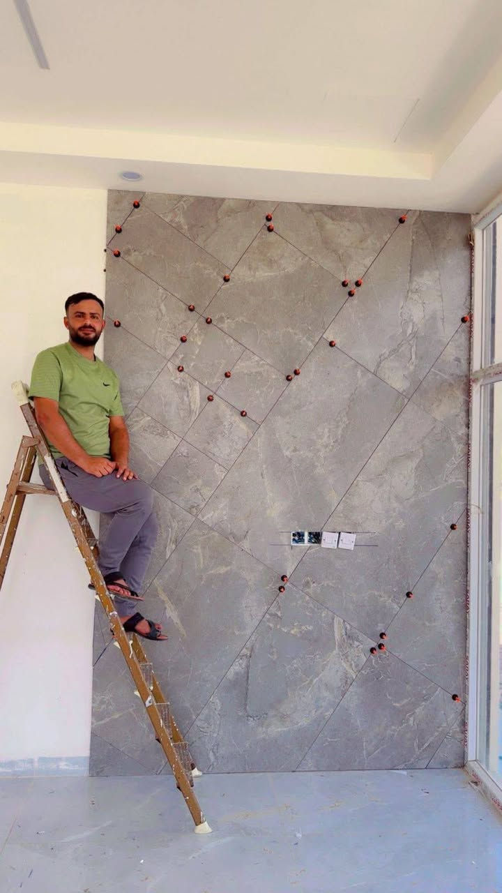 اسطه سيراميك متفرغ حاليا
***********
