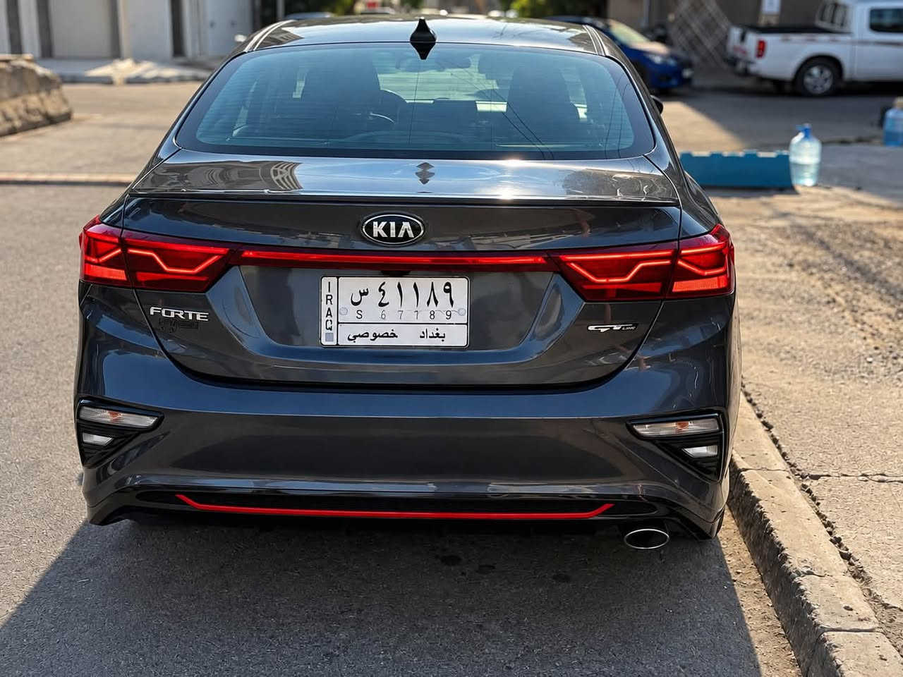 فورتي 2021 GT Line لون نفطي فول مواصفات حساسات رادار امامي بصمه تشغيل عن بعد السياره جاهزه صدر جديد تخم تاير جديد مناقصها اي شي ماشيه 77mil ضربتها جاملغ وبنيد جهة السياره ورقم الشاصي موجود بالصور

السياره داخله معوقين باقيلها سنه وتصير حره 

سعرها 12700 
مكان السياره بالكراده
***********
