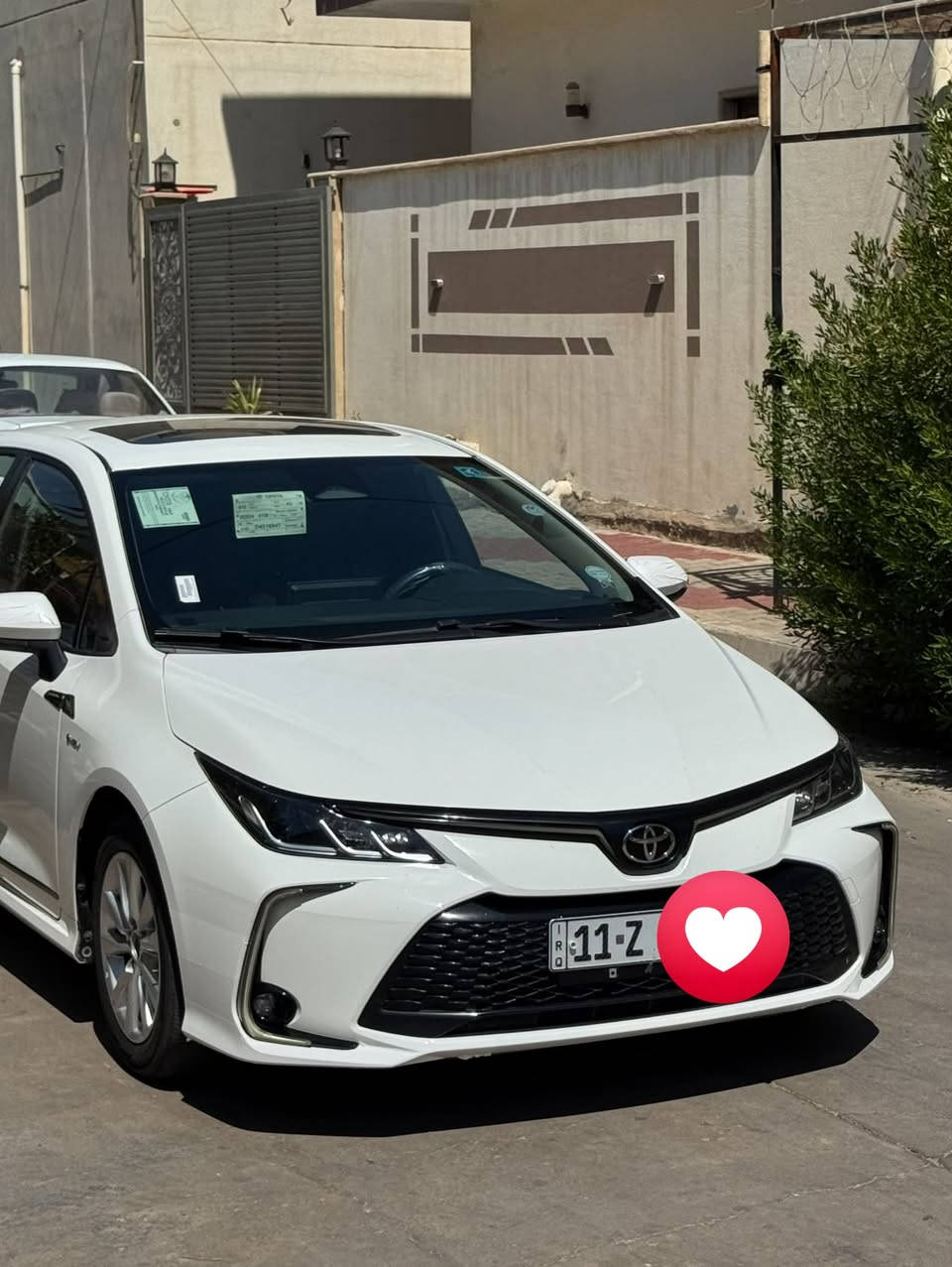 كورلا 2025 شكل الخليجي كفالة عامة
شاشة كاربلاي
كامرة خلفية
قطعتين تبريد
كشنات جلد
فتحة سقف
قيادة ذاتية 
وبعد بيها هواي مواصفات فول
رقم بغداد
مكاني كركوك
السعر 161 ورقة مع مجال بسيط
***********
