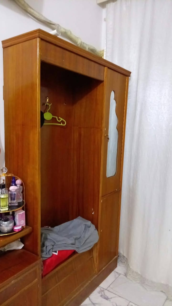 بيع مستعجل
غرفه نوم عراقي تسكام نظيفه وحلوة بابل المحاويل سعره ٦٩٠ ألف وبيهه مجال بسيط 
***********

