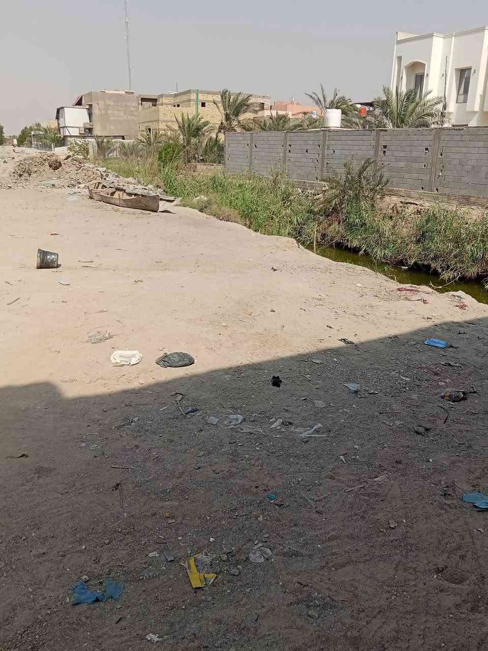 قطعة على النهر منطقة الفيه المساحة 216 م طابو زراعي سند 25 وكاله اونسخه من الطابو بيهة خدمات سعر 45 اوقابل للتفاوض للاستفسار ***********

