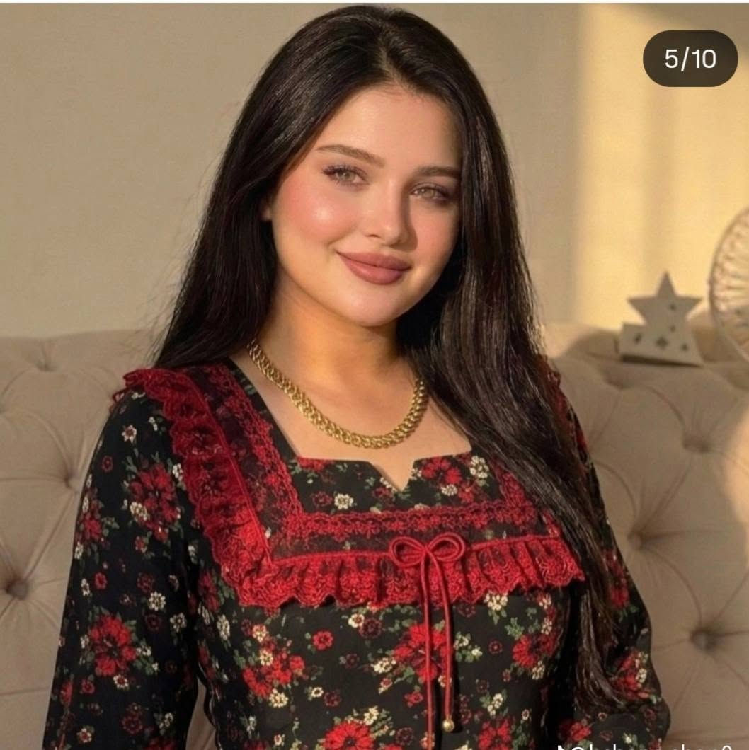 السلام عليكم بنات اخياط حسب الطلب الي اتحب اتخيط دخل خاص مكاني نجف حي الانصار شارع المدارس قرب اعدادي الجزائر  واتساب ***********
