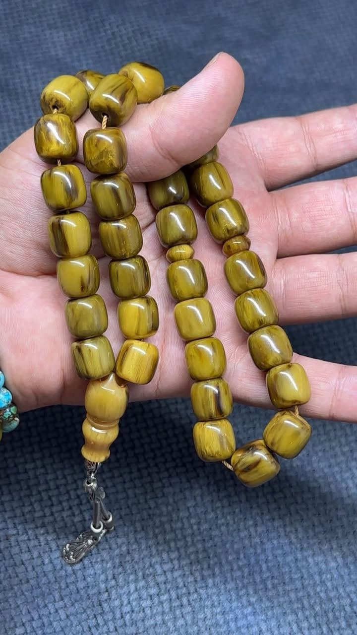 بسم الله الرحمن الرحيم

مسباح سندلس الماني من مقابض سجاجين
جراخه يدوية بالكامل
شاهد شفرة ونفرة وجه بوم
قياس الحبة 13*14

للحجز تواصل خاص او واتساب ***********
