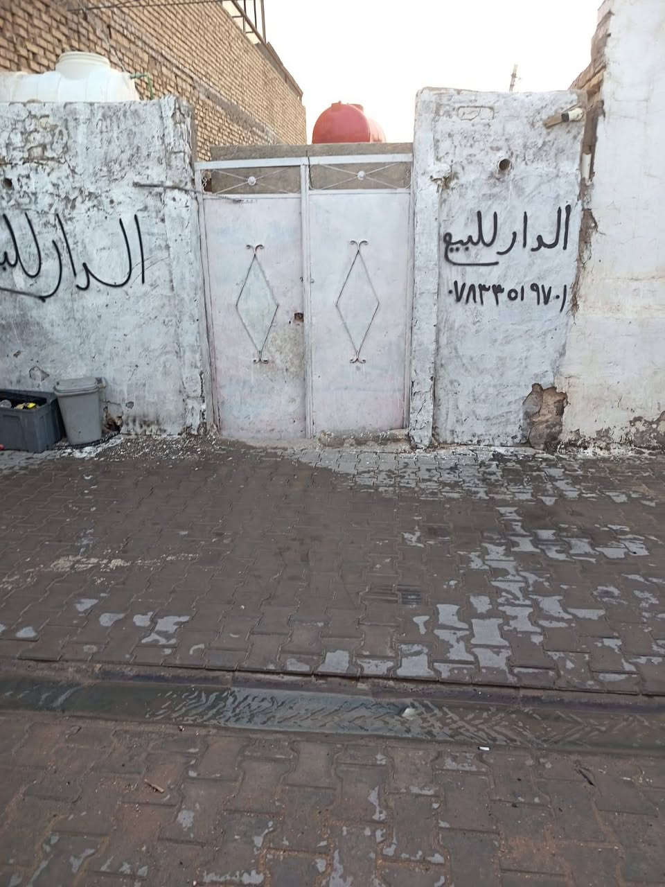 سلام عليكم بيت للبيع 100متر الرضويه الخامسه خلف مدرسه البطوله الاستفسار على الرقم *********** السعر 27 وبي مجال قليل
