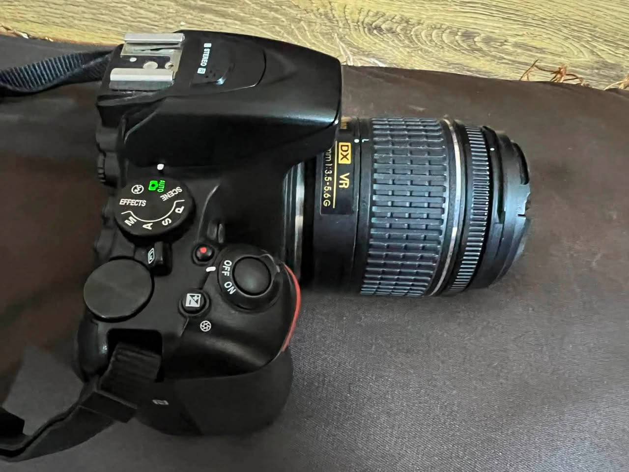 📸 كاميرا Nikon D5600 للبيع 📸
الموديل: Nikon D5600
 المميزات: تدعم نقل الصور فوراً للهاتف عبر Wi-Fi + Bluetooth.
 الشاشة: متحركة باللمس.
 النظافة: ممتازة جداً وبحالة قوية (الشاشة والنظام شغال تماماً)
📍 المكان: [بغداد]
📲 التواصل: عبر الرسائل أو الواتساب [***********]
