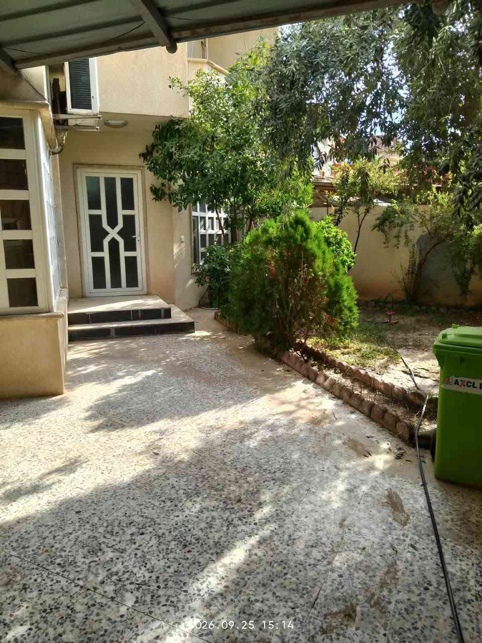 عروض مكتب اساور للعقارات 
دار للبيع في حي الكندي الاولى
288 متر واجهه 12
موقع مميز جدا قريب من سايدين
سند طابو الزهور
شرط التحويل
طابقين
البيت نظيف جدا صالح للسكن
شارع تبليط
لمعرفه السعر اكتب تم ليصلك على الخاص
للاستفسار زياره المكتب سايدين البحرين مقابل مطعم احمد الحاج صلاح
***********
***********

نص مكتوب في الصور:
- 2026.09.11 06:02
- 2026.09.25 15:18
- 2026.09.25 15:19
- 2026.09.25 15:14