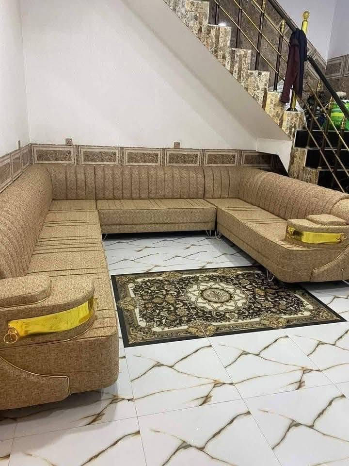 معرض الزهور للأثاث 
#سارع #بالحجز #عرض #لفتره #محدوده  
#بمواصفات وجودة عاليه💪  
الخشب بلوك اسود بلاويد   
🪄ضمان لمده سنه🪄
🍂الدقه في الأداء 🍂
أسفنج مميز اول 8 سم 
قماش قديفة وتر بروف كتان 
رقمك📞 وعنوانك🌏
او الاتصال على الرقم ***********
الرمادي منطقه 5 كيلو على شارع 100 قرب مطعم 🍴 هيوا لكردي
