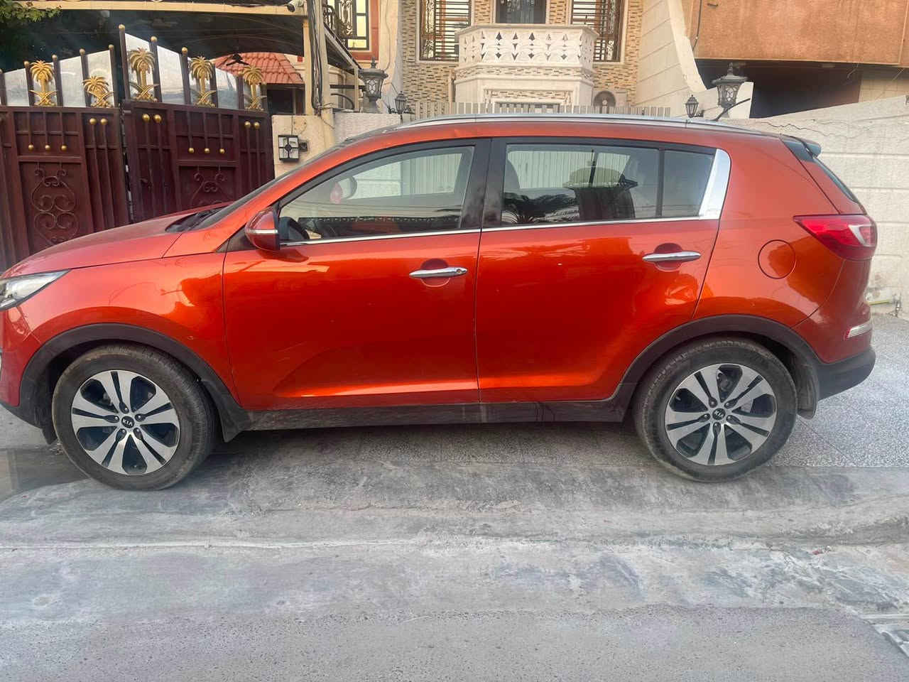 سبورتج ٢٠١٢ خليجية
فول مواصفات بانوراما
محرك ٢٠٠٠ دوش
رقم بغداد الجديد
سيارة كلش نظيفة مابيهة اي نقص
استعمال بيت 
مكاني بغداد الكاظمية
للاستفسار : ***********
السعر ١١٠ بغداد, العراق
