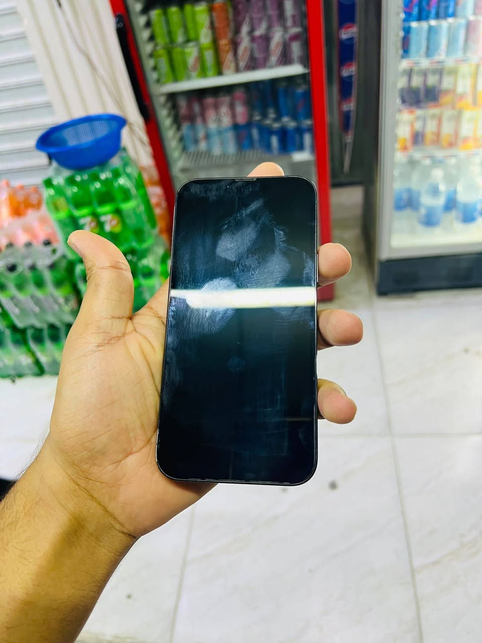 سلام عليكم
ايفون 13 برو ماكس
ذاكره 256
بطاريه 76 بلاديه
لجهاز مامفتوح 
فقط ضهره مكسور 
مابي ولا ضربه ولا خدش 
شرط نروح نفحصه بل مكتب ليعجبك 
سعر 550 وبي مجال حك جيتك 
مكاني تكريت لديوم قرب فلكت شارع ستين 
***********
