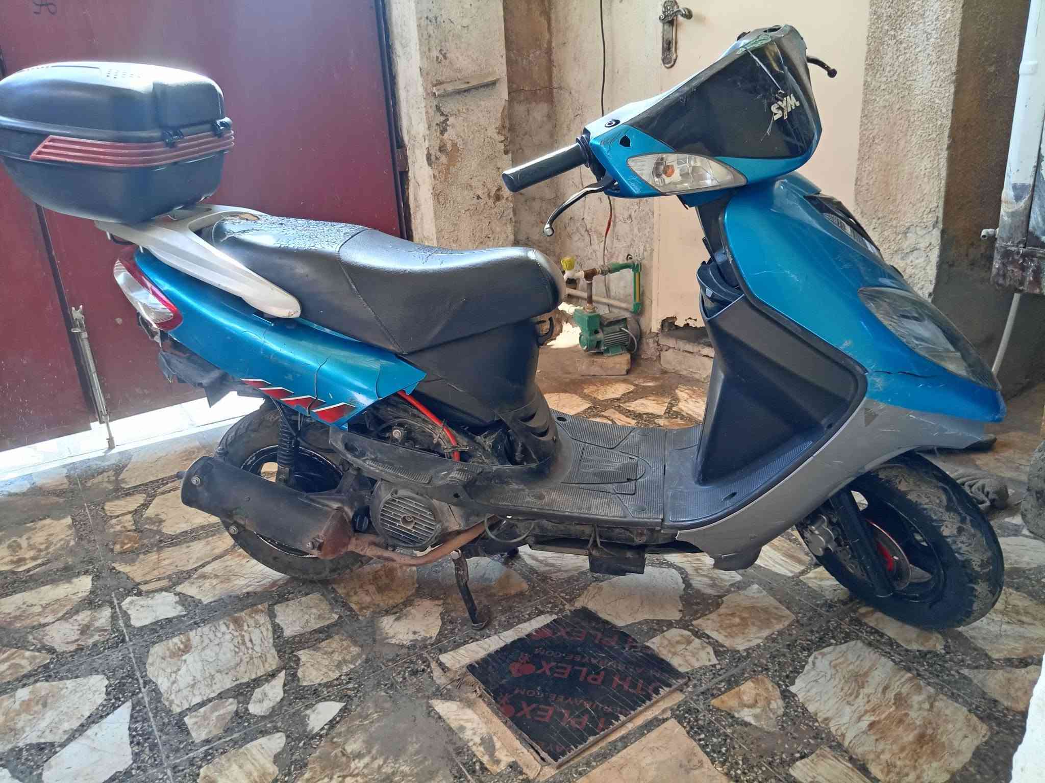 سلام عليكم للبيع سيام ماتشتغل بسبب فتحه بالجوين تبوك هوه سعره ٥ وترجع تشتغل طبيعي (نكره سلف) ونقوصاتها بسيطه.
((سعر ٢٠٠ بيه مجال مكاني بغداد واتساب ***********))
