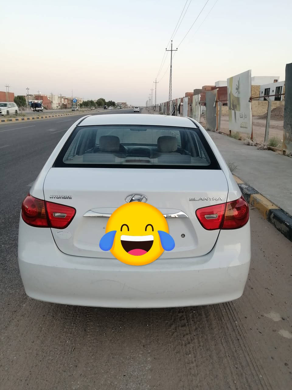 سلام عليكم سيارة النترا خليجي ٢٠١١     لون ابيض رقم بغداد الشكل القديم السعر ١١٠ $ بيه مجال بسيط الضرر قطعه واحدة جاملغ امامي جهة الصدر للاستفسار الاتصال على الرقم *********** غير متواجد على الفيس
