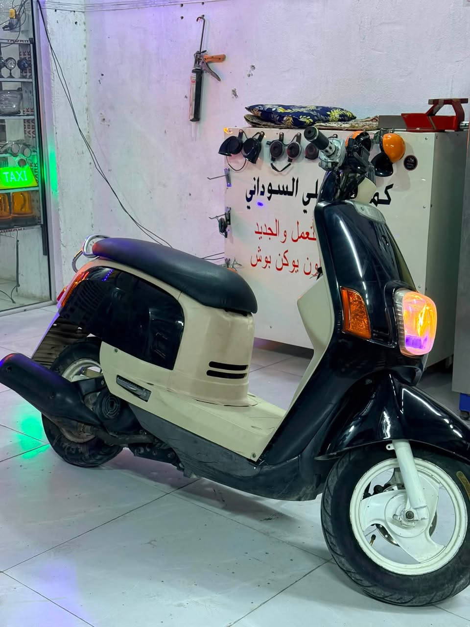 بلاديه بس الدشبول مبدل مستعجل على البيع بـ650
وبيها مجال ما متواجد على الفيس اتصل وبيك خير وتدلل
***********
كربلاء حي العباس
