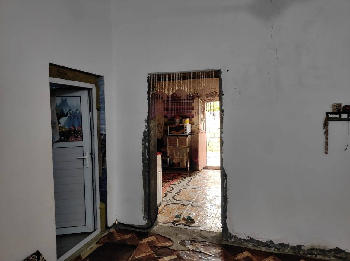 بيت بلعويجه مساحته 400متر على طريق سجن الحوت ب40قفل منطقة كافة الخدمات  للتواصل واتساب ***********
