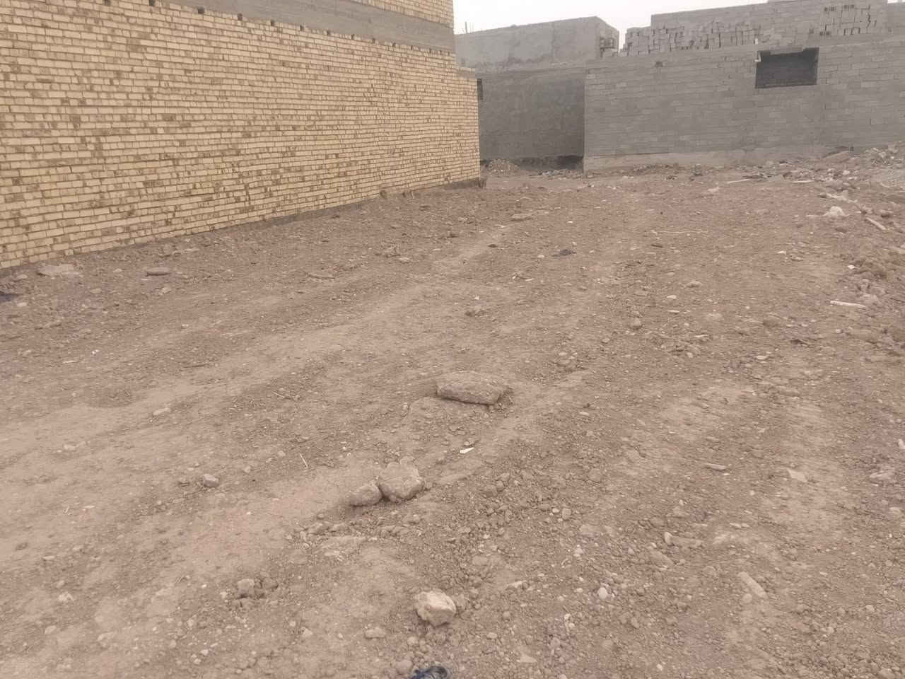 قطعه ارض البيع مساحته 200بشارع بيت جليب السعر 15 

وبيهة مجال قريبه عليه صب الشارع تصال ***********
