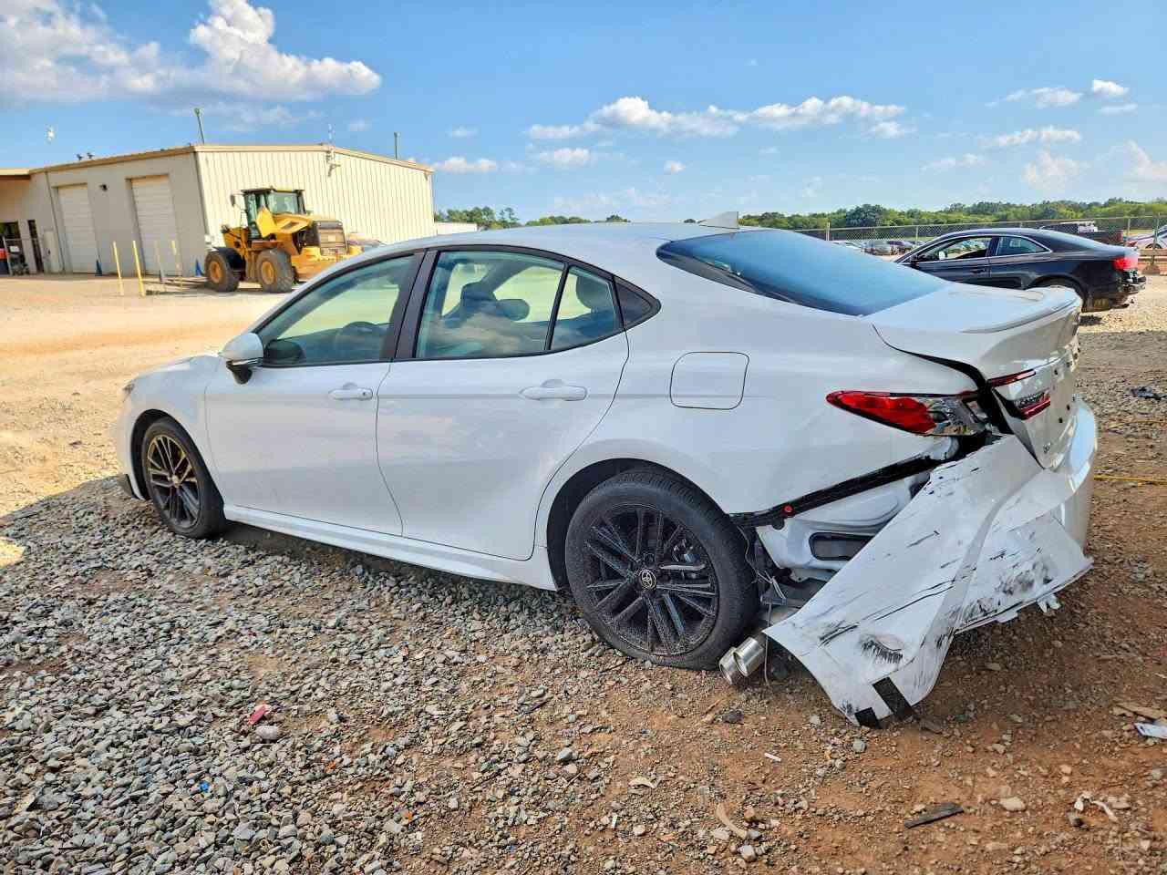 ✨ نشات للمزادات الامريكية ✨
تفاصيل المزاد :
🔹 تاريخ المزاد: 2026/9/30 الاربعاء
🔹 نوع السيارة: 2025 TOYOTA CAMRY SE
🔹 السعر : حسب المزاد
🔹 الضرر: مرفق بصور تفصيلية 
🔹 المسافة:  8,688 mi
🔹حجم المحرك : 2.5L 4
6-8-8-5-6-3-6-6
🔹 خدماتنا:
◀ استيراد السيارات من كافة الولايات الأمريكية.
🚢 شحن سريع إلى الوجهات التالية:
ميناء أم قصر ⚓
ميناء جبل علي 🚚
ميناء مرسين 
إقليم كردستان (من الإمارات) 📦
🤝 توفير وكيل خاص لتعقيب معاملات السيارات الحرة والمعوقين.
◀شراء قطع غيار من دبي 
🚘تصليح سيارات في دبي 
🚘عرض سيارات الزبائن 
📊 أسعار تنافسية تشمل النقل الداخلي والبحري.
📍 الموقع:
كركوك- شارع قدس فرع ماركت روما 🏢
🔹 للمزايدة على السيارات:
👀 يمكنكم زيارة المكتب للاطلاع على السيارات المتوفرة.
📝 نوفر كشفًا تفصيليًا للسيارات المتضررة يشمل تقريرًا كاملًا وصورًا، متاح للاطلاع في مقر الشركة.
⏰ أوقات العمل:
يوميًا من 4 عصرًا إلى 12 منتصف الليل.
❌ عطلة المزاد: يومي السبت والأحد.
📞 للتواصل:
📱كركوك  : *********** 
📱كركوك  : ***********
TikTok: https://www.tiktok.com/@nashat_cars?_t=ZS-8t0UWWlL5JS&_r=1
🌟 نتشرف بخدمتكم وزيارتكم

نص مكتوب في الصور:
- 68886363X
- 68856366
