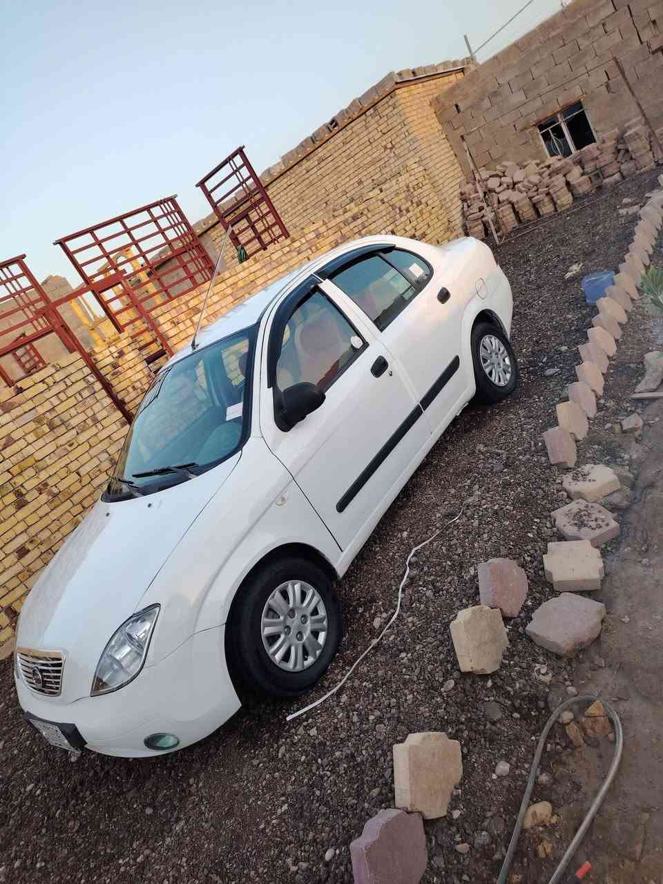 سلام عليكم سيارة طيبة البيع موديل ١٥ مكفولة كير ومكينة مكفولات سيارة جاهزة ما ناقصه اي شي سنويه مجدده ال 27  رقم واسط مشروع وطني مكان سيارة كوت مركز مدينة سعر. 38 وبيه مجال بصيط سراي يتصل ***********
