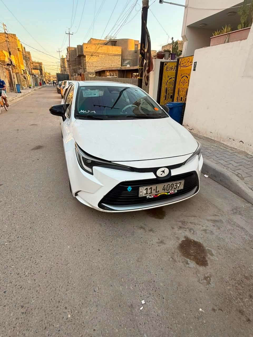 سلام عليكم 

تحية طيبة لجميع الاعضاء

كورلا هايبرد موديل 2024 فول مواصفات 1/1 ماشية 44 قابل 

للزيادة لون ابيض رقم بغداد  الدولي تحويل ثاني يوم 

المواصفات 

داخل احمر جلد

كشنات جلد لونين

فتحة سقف سلايد روف

بصمة تشتغيل وابواب

محرك 1800

رادار امامي شاشة +كامرة

لد نهاري 

تبريد قطعتين
 
وبعد بيه مواصفات
 
سيارة نظيفة كلش
 
السعر 148 وبيه مجال 

الاتصال على الرقم 

***********
