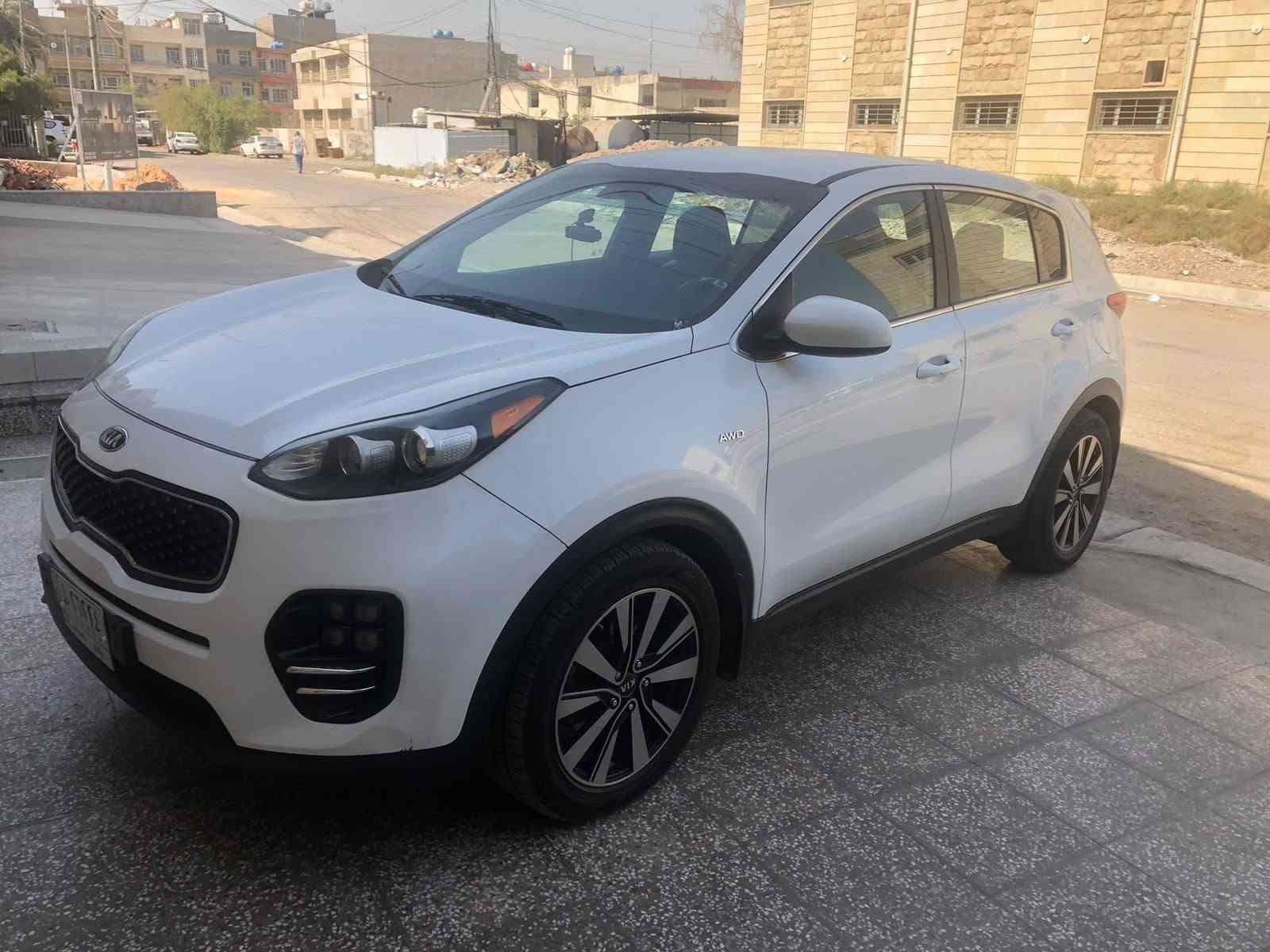 سبورتج 2018 وارد امريكي حادث ركن الدعاميه الاماميه ومبدله نفس اللون بدون ايرباك فقط
السعر 158 
المكان شارع فلسطين 
***********
