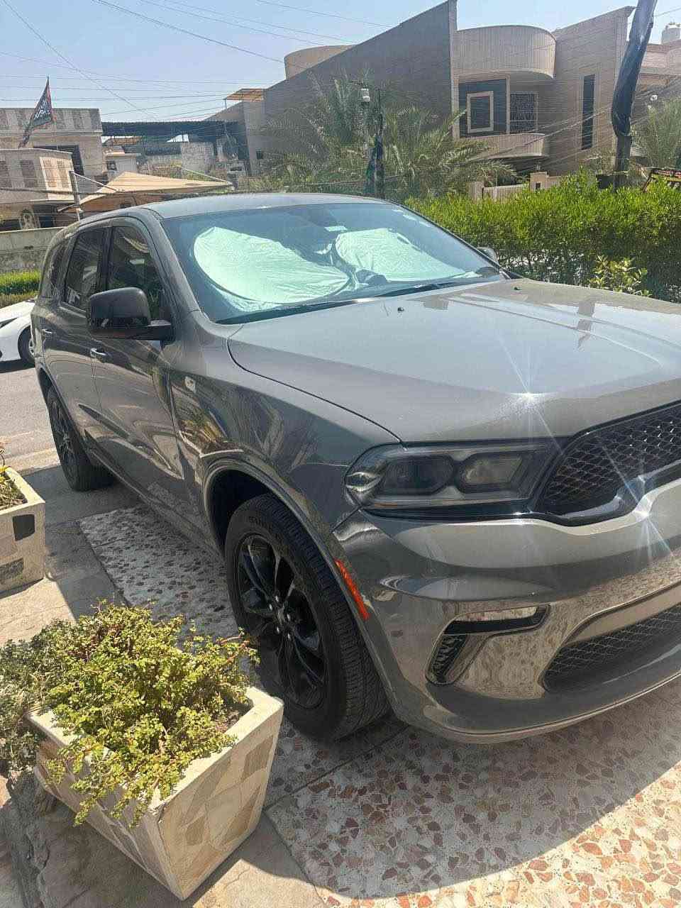 السلام عليكم
دورانكو موديل 22 بلاك sxt
 محرك ٦ سلندر حادثها موضح بالصور حادث سطحي 3 قطع بسيط بدون ايرباك 🛑
تبدل بيها باب ورة السايق نفس اللون فقط
وانصبغ باب السايق والجاملغ الامامي
مواصفاتها معروفة 
رادار جانبي وخلفي
شاشة 
تشغيل عن بعد 
كرسي كهرباء
كامرة حساسات
وباقي المواصفات العادية بالامريكي
ماشية 59 الف ميل السيارة ب اسمي وجاهزة من كلشي السعر المطلوب 263 ورقة وبيها مجال بسيط جداً
بيع فقط بدون مراوس 
للاستفسار *********** بغداد, العراق
