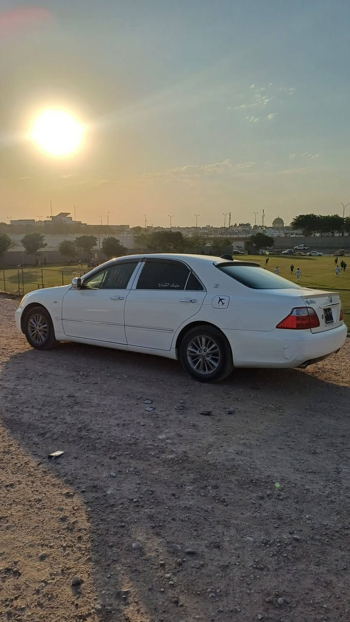 سەرەتا بەناوی اللە
TOYOTA CRAWN 
کۆد کراوە بەس بارکۆدی ماوە 

سەیارەکە ساغە 

دوو پارچە یابان سۆنەریم داناوە 

شاهینە  مۆدێل 2007

ساج مەلەکی ناو زەرد

یەک پەردە 

سێ دوو گمە

مەکینە 180 گەورە بە بچوک

کامل کامل سێرڤەر کراوە

سەیارەی ماڵە سێ ساڵە لای خۆمە یەک دینار مەسروفی تیا نیە بەس سایەقێکی دەوێت لێی خوڕیت

86 و مەعمەلەیە برایانە ڕەحمەتی خوات لێی بێ موشتەری نیت تەلەفون مەکە شوێن کەلار

***********
