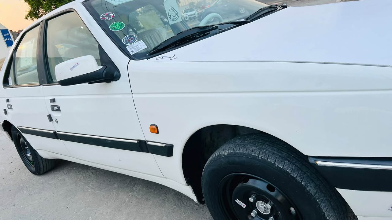 بيجو 405 • ٢٠١٣ • بلا ضربه