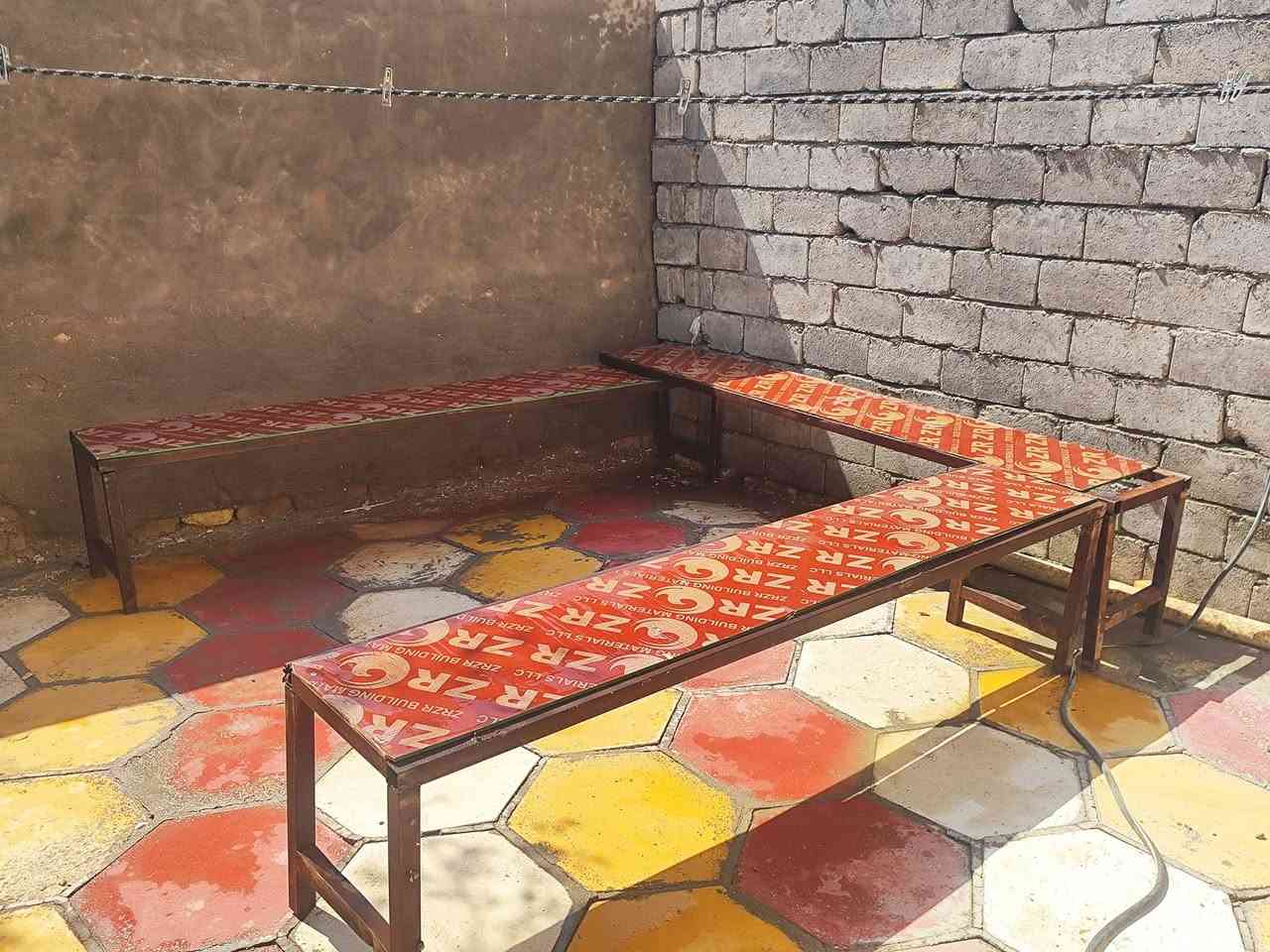 سلام عليكم كرويتات لبيع طول لكرويته لوحده مترتين ونص ولعرض نص متر لمكان لقاسم هاذا رقمي وشراي بي خير ويدلل***********
