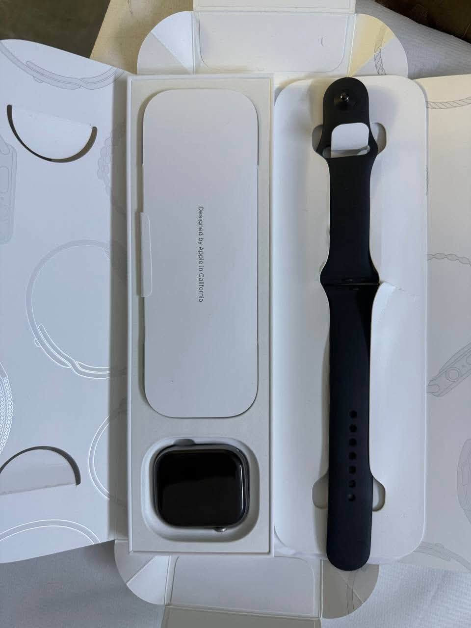 ⌚ Apple Watch Series للبيع 11
•  القياس: 46mm
•  اللون: Silver (رصاصي)
•  نسبة صحة البطارية: 100%
•  الاستخدام: قليل جداً، بحالة ممتازة

للمهتمين، الاتصال على الرقم . 👇🏻👇🏻👇🏻👇🏻👇🏻
***********
