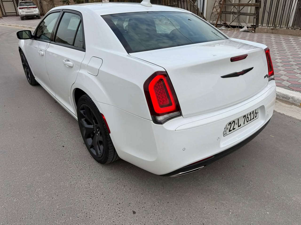 السلام عليكم 
للبيع اوباما S300 وارد كندي 
2021 رقم اربيل بأسمي 
ماشيه 95 الف
قماره حديد حساس امامي خلفي 
حادث موضح بل صوره جاملغ امامي بدون ايرباك 
مواصفات ال S المعروفه 
مكاني النجف
***********للتواصل
مكلف بل النشر 
السعر 
270 وبيها مجال بسيط
