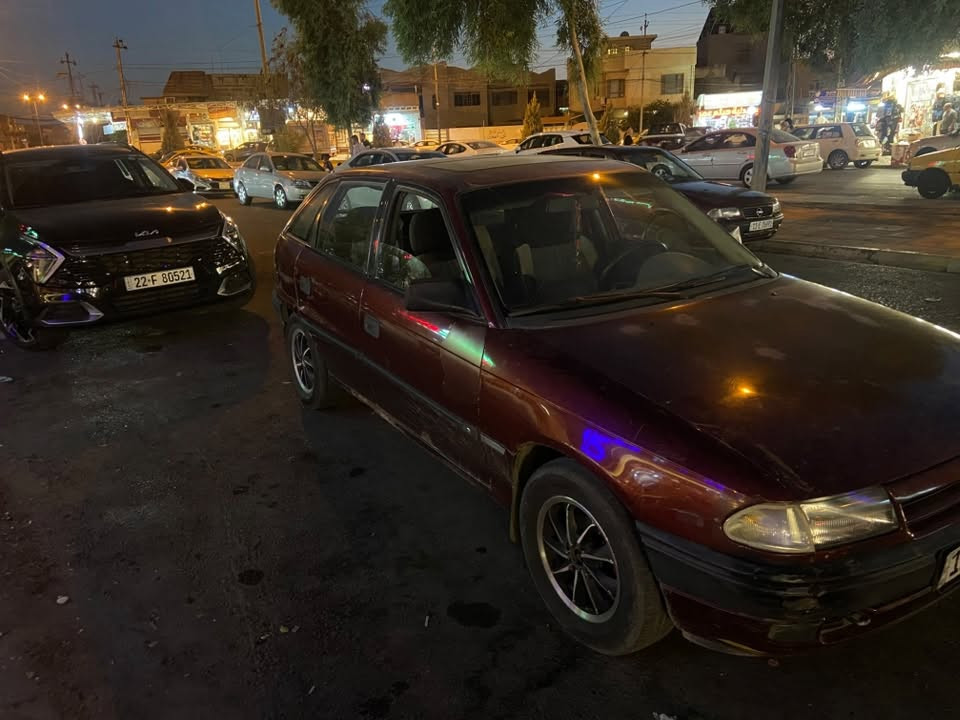 سياره اوبل استر مكينه ١٦ اثر نفخ
كير شرط السياره نشطه للتوصل ***********
مكلف با نشر صاحب السياره بل موصل شرط التحويل والوكالة 
36وبيه مجال بعد الفحص وبيه كابون بانزين
