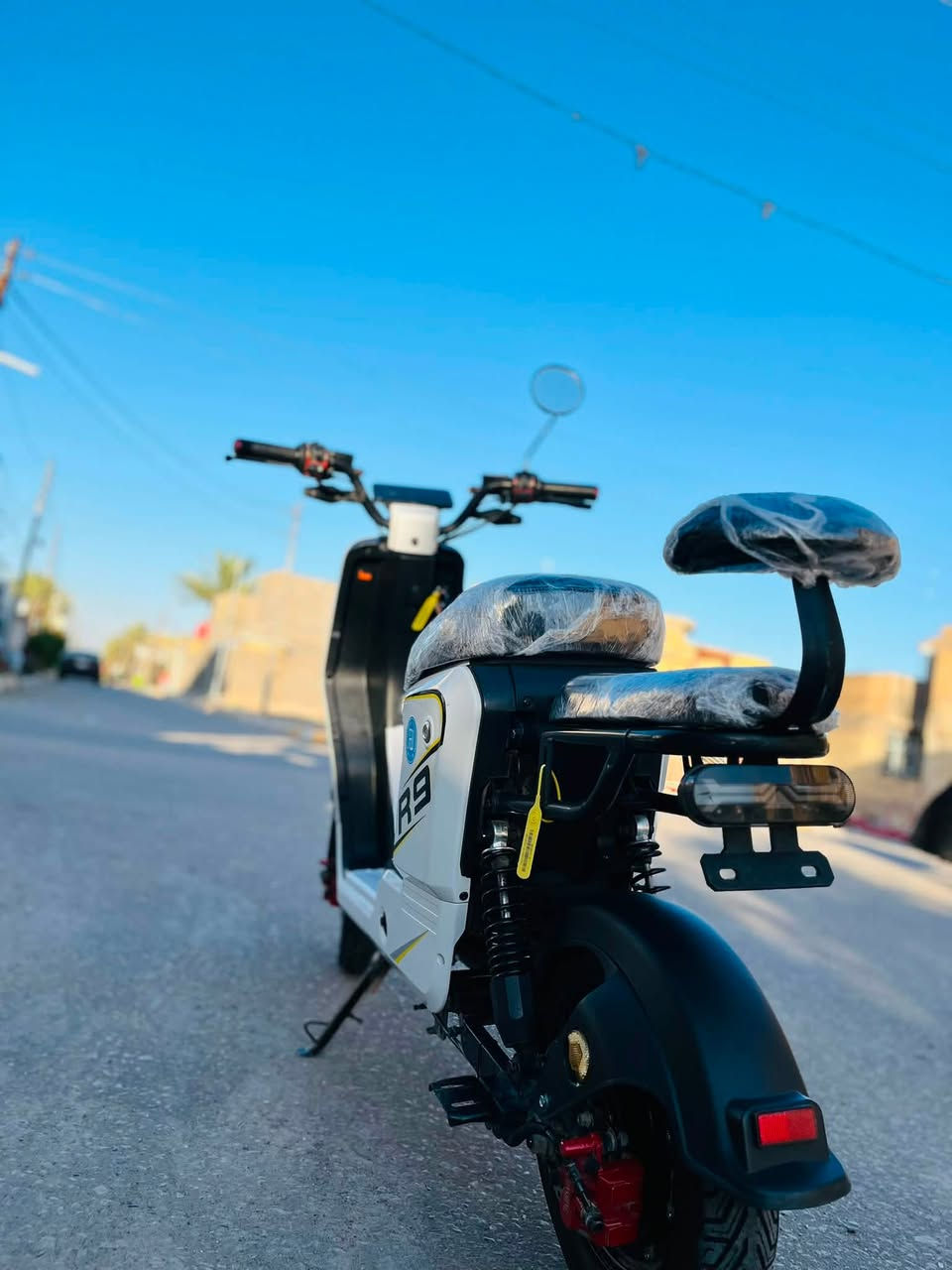 سلام عليكم 
دراجه شحن للبيع R9 
نضيفه فول بعد احلى من الصور 📷

           قفل استيرن 🔐
         نضام بك R ✅
      نضام سرقه 🏴‍☠️
   بريكات دسك 🫆 
 دبل إشاره رباعي ✅
5 بطاريات اكبار4️⃣ أربع سرع 🔋

📍العنوان الديوانيه قضاء الدغارة 
للاستفسار: *********** 

السعر 425 وبيه مجال 💵

