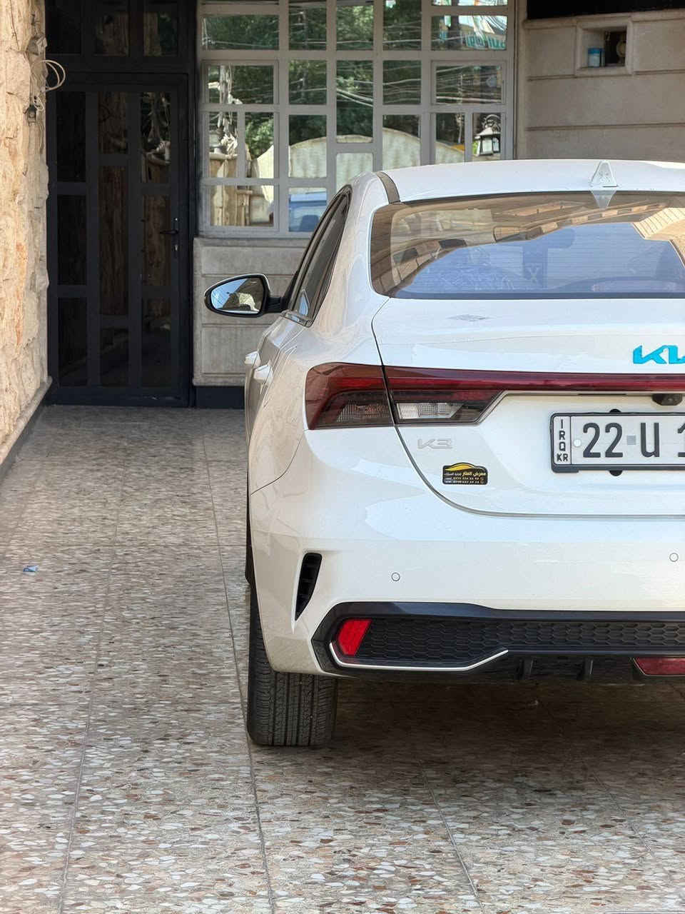 السلام عليكم 
كيا كي 3 2025 تجميع صيني 
فول مواصفات 
عداد المسافه 13 الف 
محرك 1500 دبل نوزلا 
كشنات جلد 
شاشه كامره 
تحكم ستيرن 
بصمات تشغيل ابواب 
فتحه سقف 
مري اشاير بلمري ترحيب 
تبريد قطعه وحده 
رقم اربيل شرط تحويل 
السعر 143 ورقه 
اي استفسار 
***********

مكان بغداد
