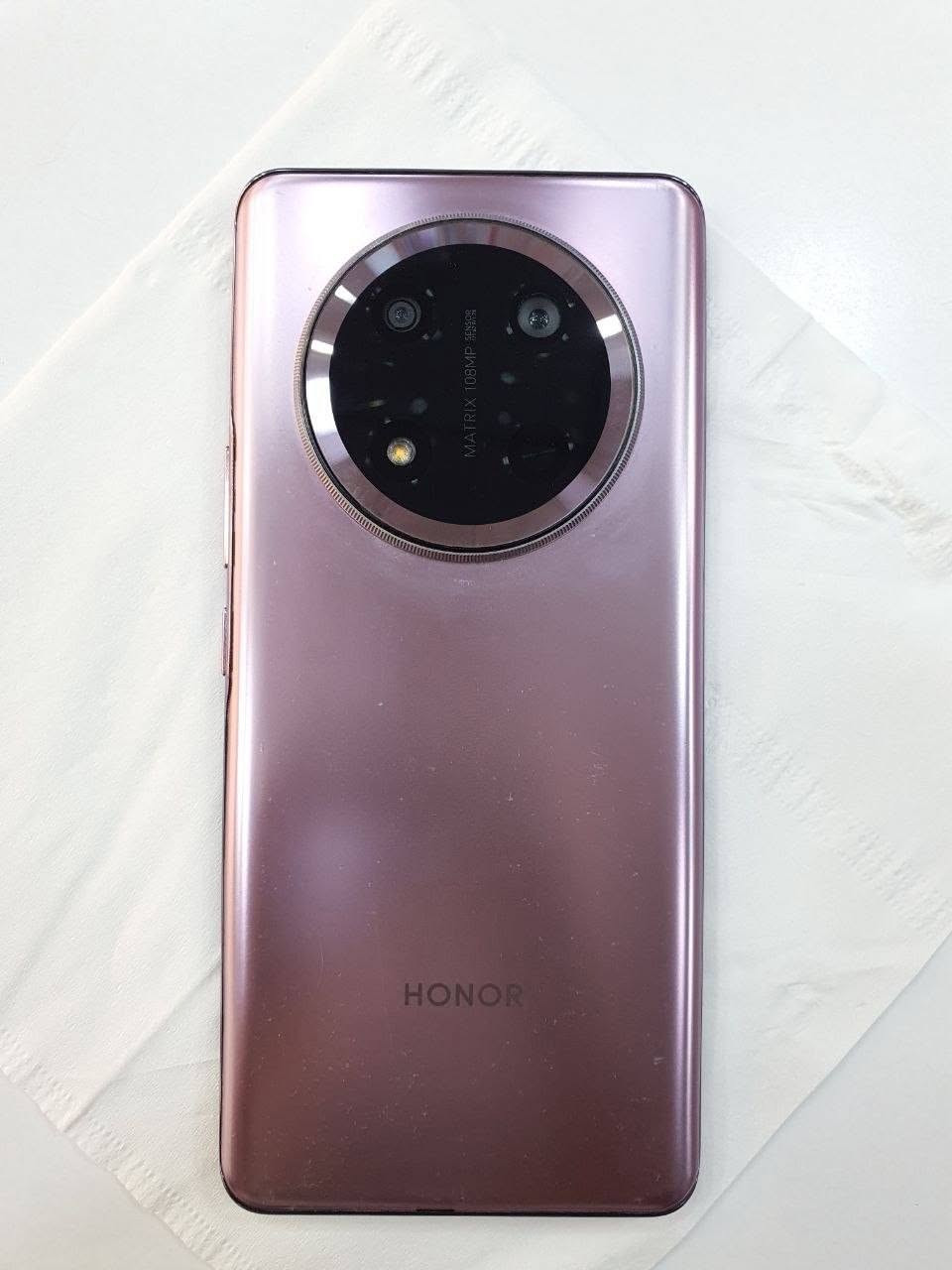 Honor X9C هونور
جهاز مستعمل نضيف مكفول بالكامل 
مفتوح بس ظهر ما مبدل بي شي 
للبيع او المراوس 
السعر 330 الف
للتواصل ***********
واتساب
