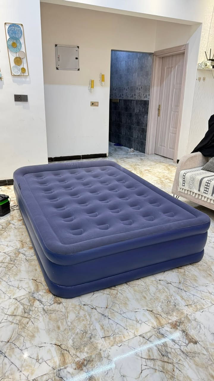 دوشك نفخ نفرين جديد ماركة مع مخدات متصله  يتحمل وزن عالي مع منفاخ هواء سعره 50 الف  يوجد توصيل*********** بي واتساب متوفر توصيل الى كافة المحافظات 🚚
