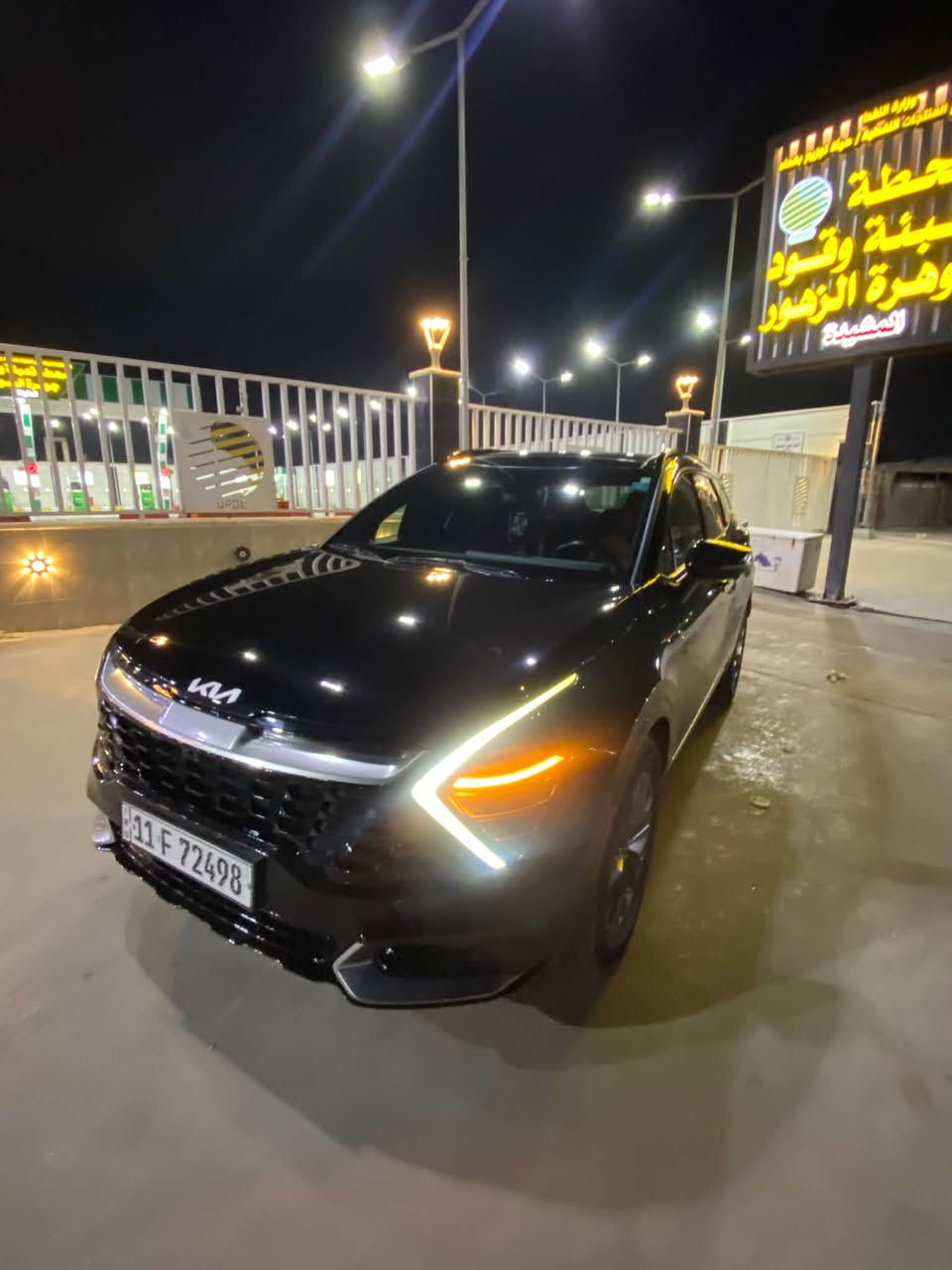 السلام عليكم :

🔥🔥 للبيع كيا سبورتاج هايبرد 2024 SX PRESTIGE 🔥🔥

🇺🇸 وارد أمريكي
🖤 اللون: أسود ملكي
❤️ الداخلية: أحمر
⚡ هايبرد 1.6 تيربو
🐎 227 حصان
4️⃣ AWD دفع رباعي
⚙️ گير أوتوماتيك 6 سرعات
👥 5 ركاب

✨ فئة SX Prestige فل أوبشن ✨

🔹 شاشة 12.3 إنچ
🔹 عدادات رقمية 12.3 إنچ
🔹 شاشة ملاحة
🔹 Harman Kardon صوت فاخر
🔹 فتحة سقف بانوراما
🔹 مقاعد جلد أحمر
🔹 تبريد وتسخين المقاعد الأمامية
🔹 دركسون مدفأ
🔹 ذاكرة مقعد السائق
🔹 كاميرات 360°
🔹 كاميرا النقطة العمياء
🔹 رادار ومثبت سرعة ذكي
🔹 المحافظة على المسار
🔹 Highway Driving Assist
🔹 حساسات أمامية وخلفية
🔹 باب خلفي كهربائي
🔹 ركن ذاتي عن بُعد
🔹 دخول وتشغيل ذكي
🔹 تشغيل عن بُعد
🔹 شحن لاسلكي
🔹 Apple CarPlay / Android Auto
🔹 إضاءة LED
🔹 جنوط 18
🔹 تكييف أوتوماتيك ثنائي المنطقة
🔹 مواصفات أمان متكاملة
((((بدون ايرباك )))))

💯 سيارة فئة عالية جداً، هايبرد، دفع رباعي، داخلية حمراء ومواصفات SX Prestige.

📍 الممشى: 45 الف ميل
🎨 الصبغ: قطعه وحده صبغ الجاملغ الامامي ومكانين بارد
مكان :-بغداد_ البنوك
💰 السعر: __230 
***********📞

