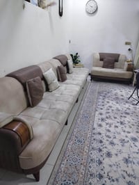 ديوان ٣ قطع • ١١ مقعد • طاولة بدون كراسي